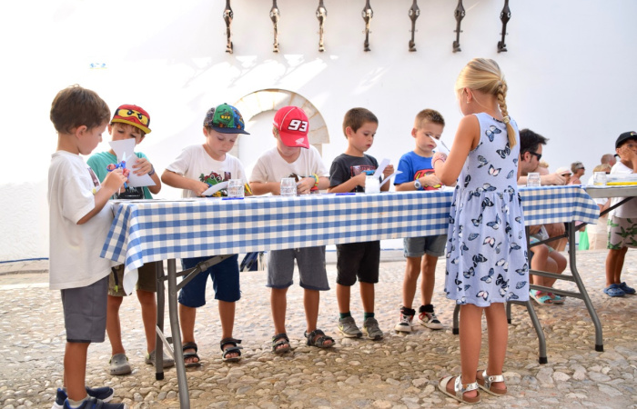 Els tallers del Sitgestiu apropen l’art i fomenten la creativitat de la canalla