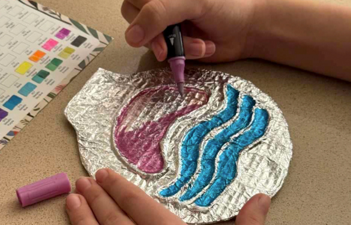Taller del Dia Mundial de la Infància 'Maricel brilla! Crea la teva decoració amb el símbol de Maricel''